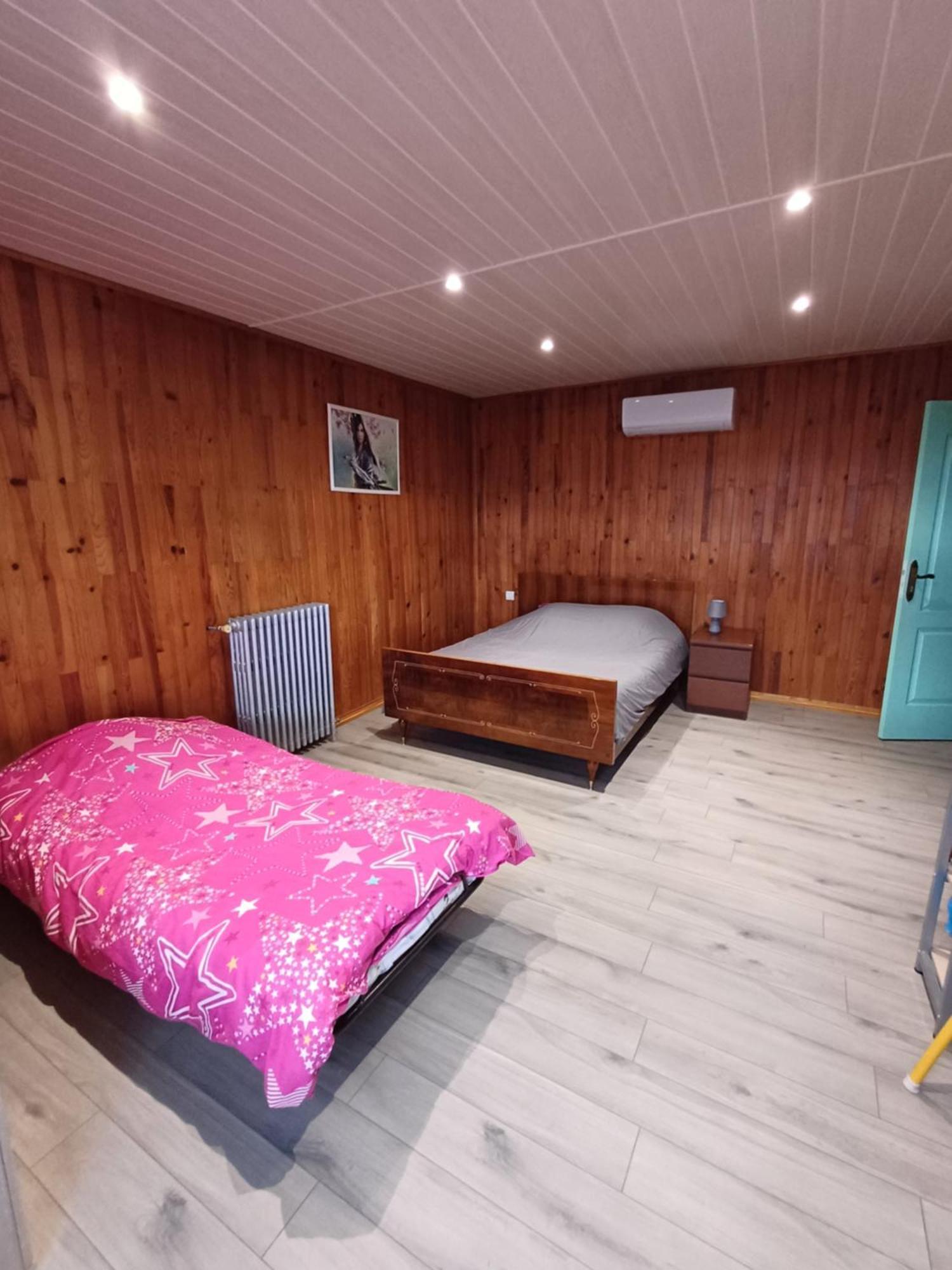 Le Pouyet Apartment Saint-Lattier Екстериор снимка